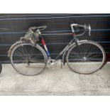 A VINTAGE HOLDSWORTH RACING BIKE WITH 10 SPEED GEAR SYSTEM