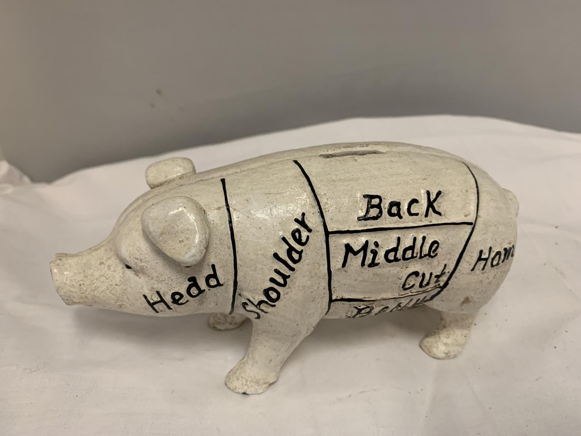 A CAST BUTCHERS PIG LIMERICK HAMS MONEY BOX - Image 2 of 3