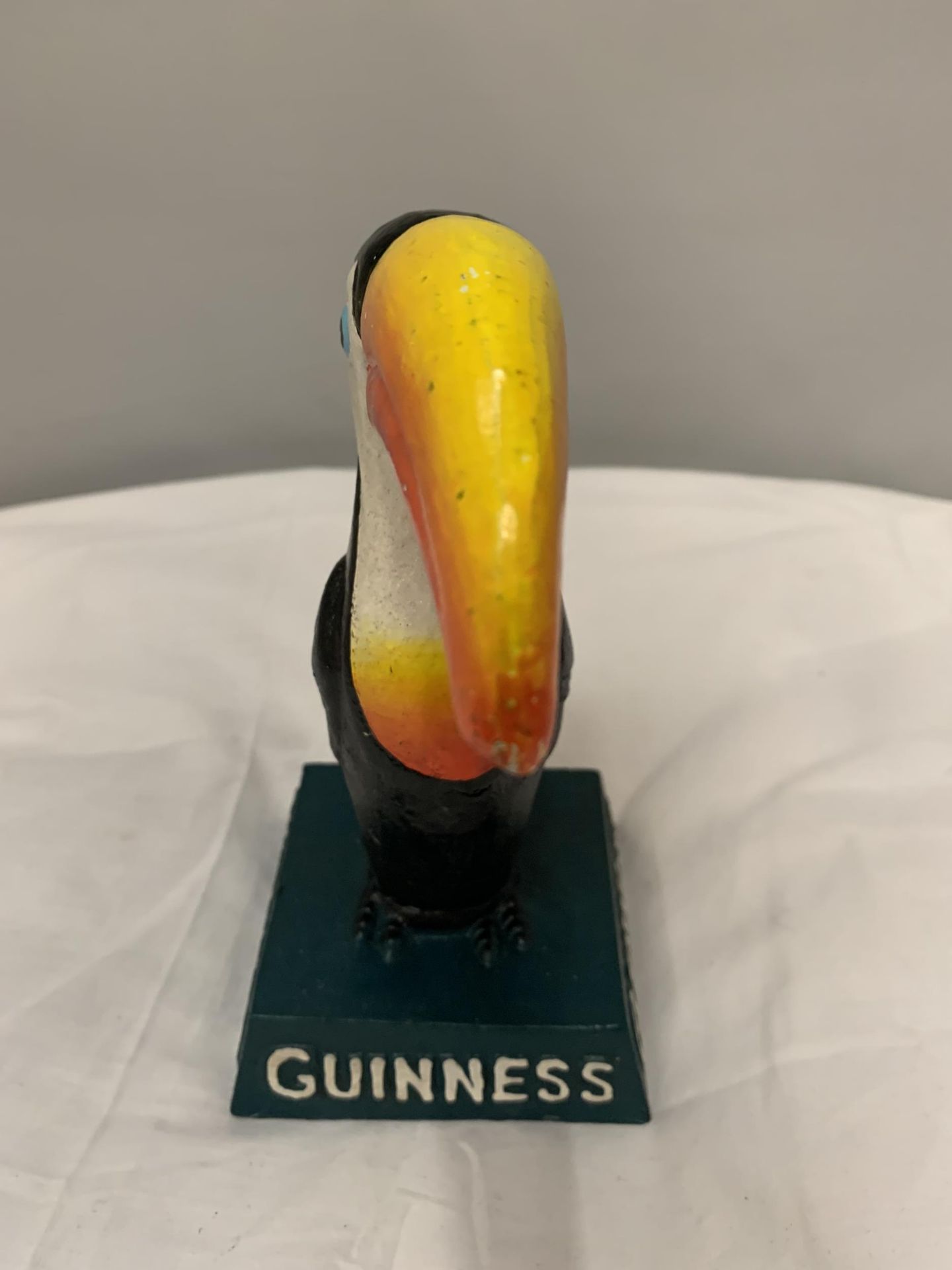 A CAST GUINNESS TOUCAN, HEIGHT 18CM - Image 2 of 4