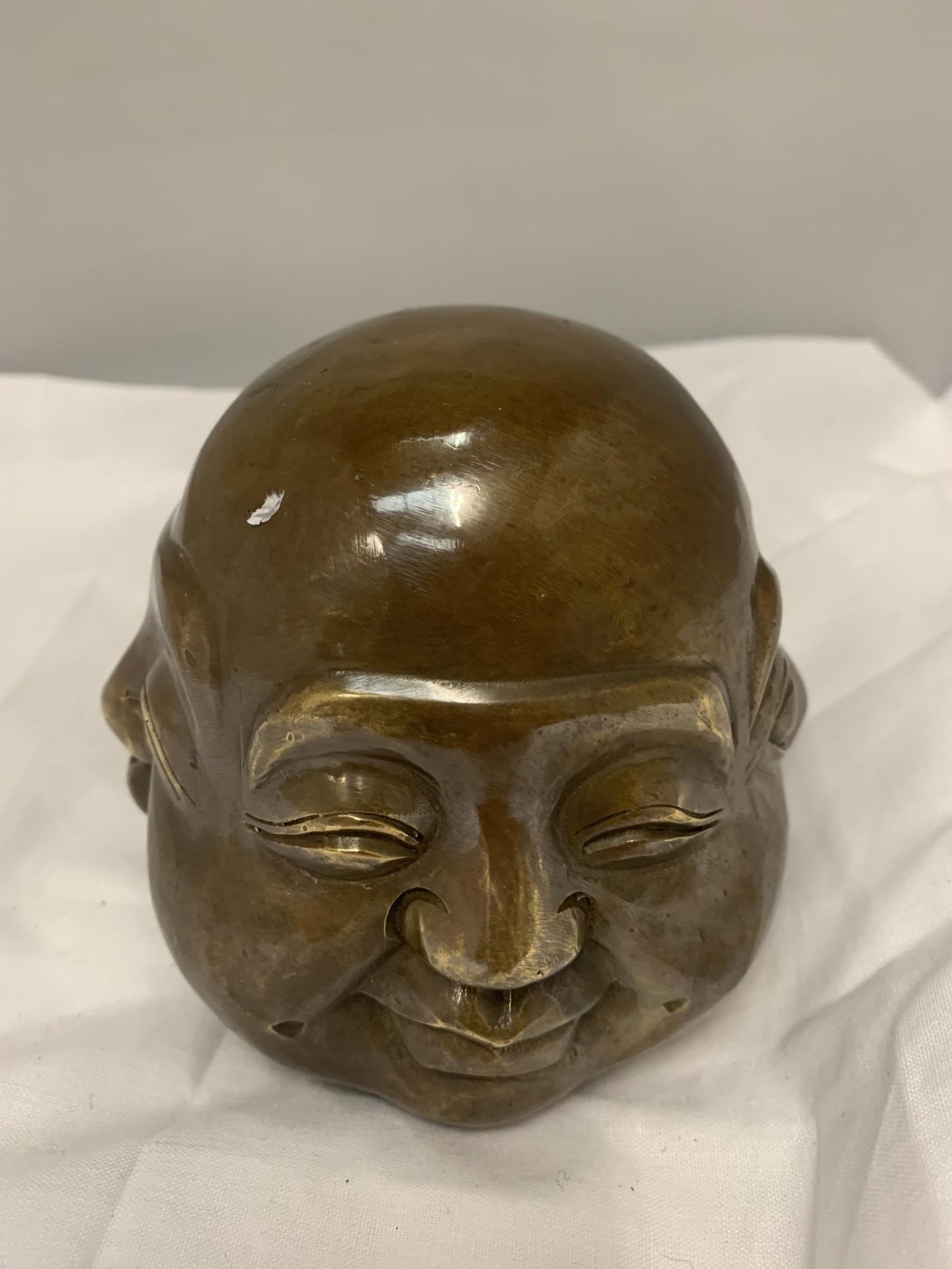 A BRASS FOUR FACED BUDDHA, HEIGHT 12CM - Image 3 of 4