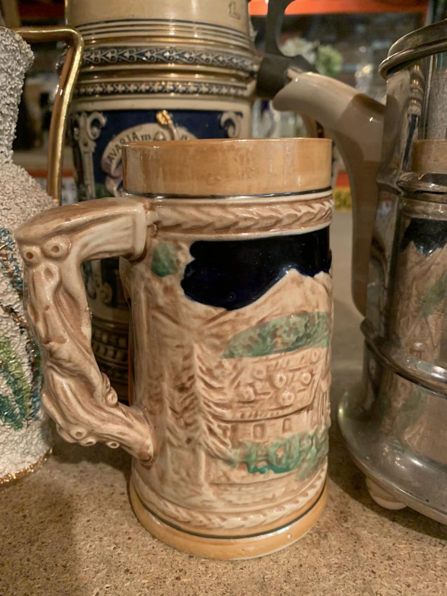 FOUR VARIOUS VESSELS TO INCLUDE TWO STEINS - Image 3 of 4