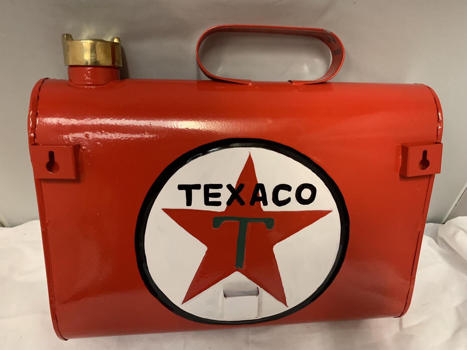 A RED TEXACO WALL HANGING CAN - Image 3 of 4