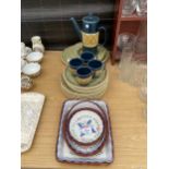 AN ASSORTMENT OF CERAMIC ITEMS TO INCLUDE FRANCISCAN PLATES, A PART COFFEE SERVICE ETC