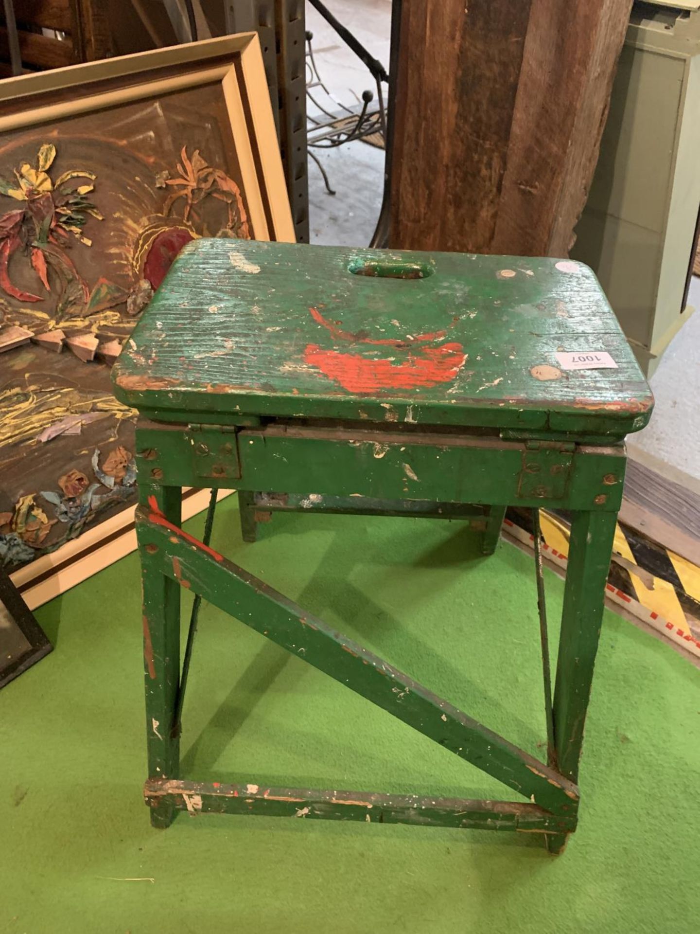 A PAIR OF VINTAGE PAINTED STEP LADDERS - Image 6 of 6