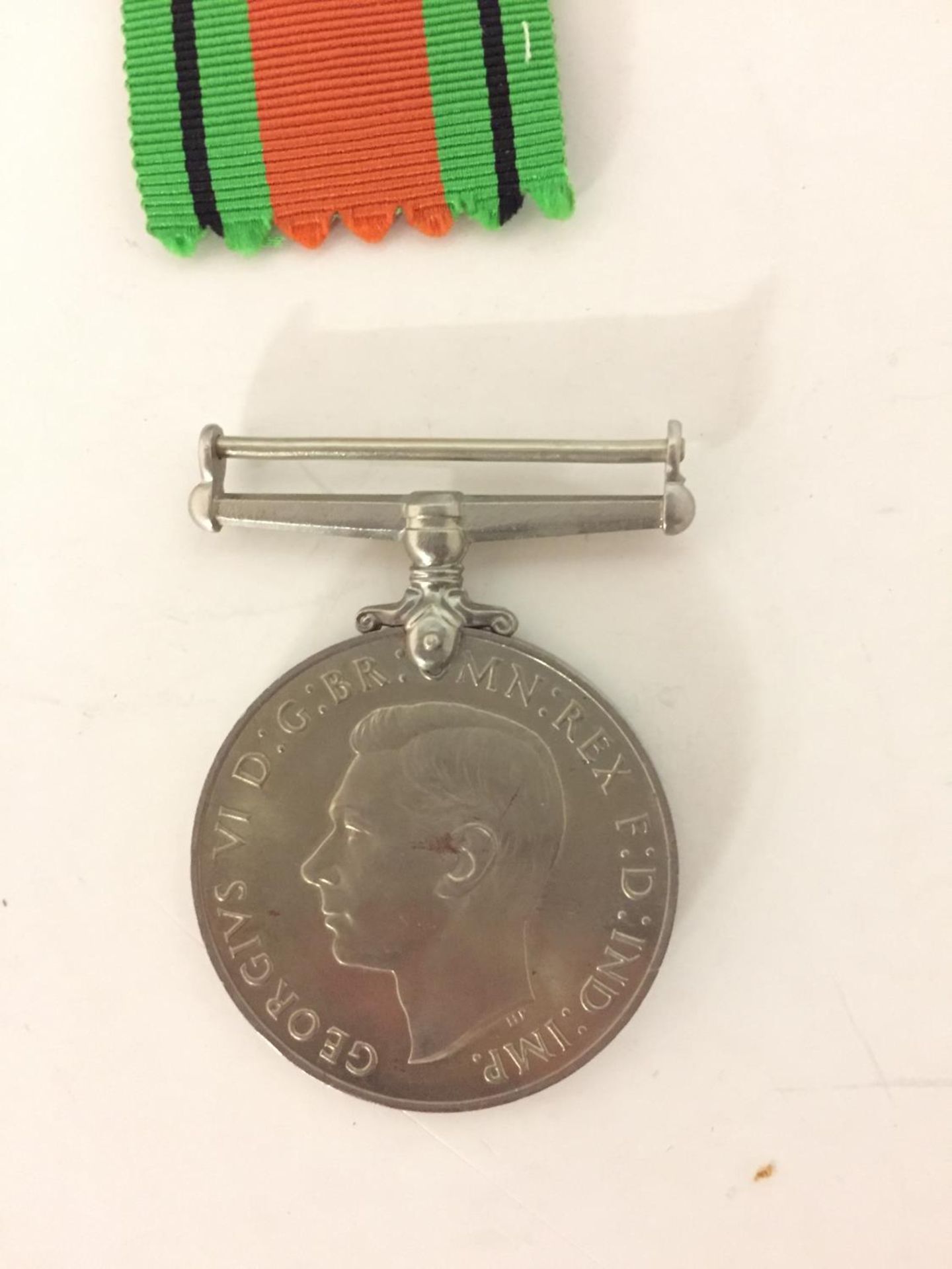A 1939-1945 MEDAL AND DEFENCE MEDAL - Image 4 of 5