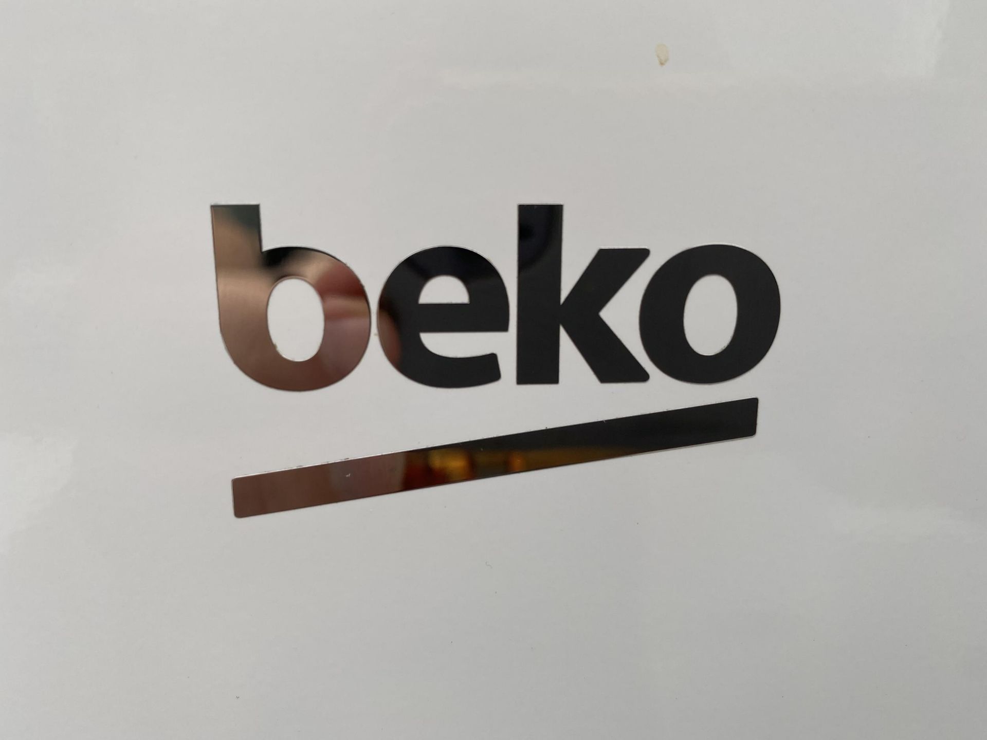 A WHITE BEKO UPRIGHT FREEZER - Image 2 of 3