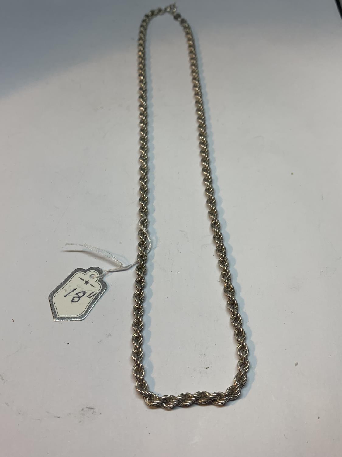 A SILVER ROPE NECKLACE 18 INCHES LONG