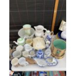 AN ASSORTMENT OF CERAMIC ITEMS TO INCLUDE JUGS, BOWLS AND DISHES ETC