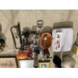 AN ASSORTMENT OF ITEMS TO INCLUDE A BLUE POINT RATCHET GUN, LETTER PUNCHES AND A VICE ETC