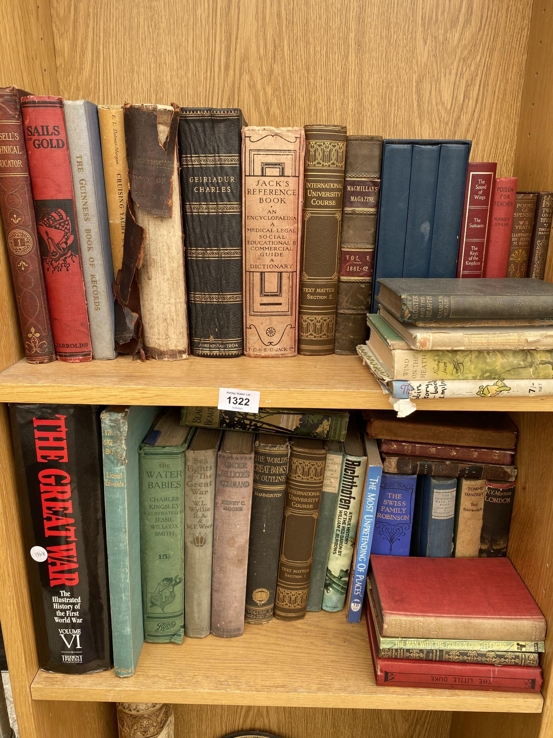 AN ASSORTMENT OF VINTAGE BOOKS TO INCLUDE NOVELS AND HISTORY BOOKS ETC