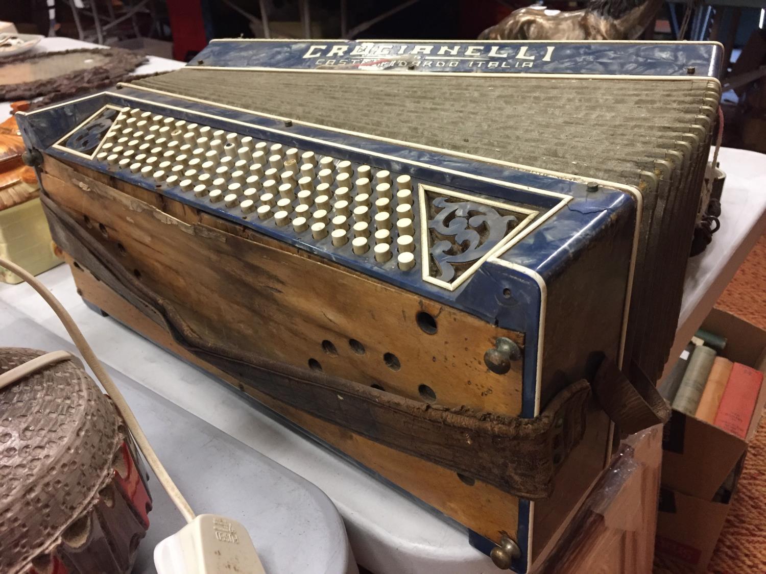 A VINTAGE CRUCIANELLI , CASTELFIDARDO- ITALIA ACCORDIAN - Image 6 of 8