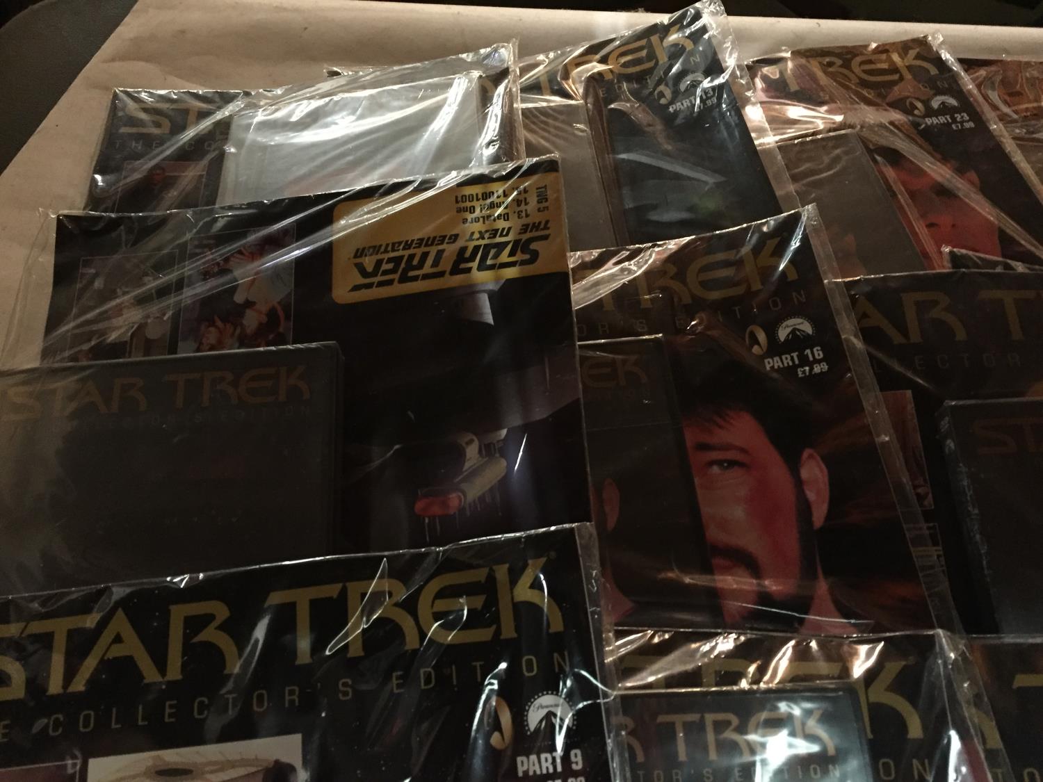 A LARGE SELECTION OF UNOPENED STAR TREK COLLECTORS MAGAZINES AND THE NEXT GENERATION DVDS SEASONS - Image 9 of 10