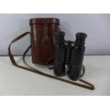 A PAIR OF IMPERIAL GERMAN HENSOLDT ARINE DIALYT 8X FERNGLAS BINOCULARS, TOGETHER WITH LEATHER CASE