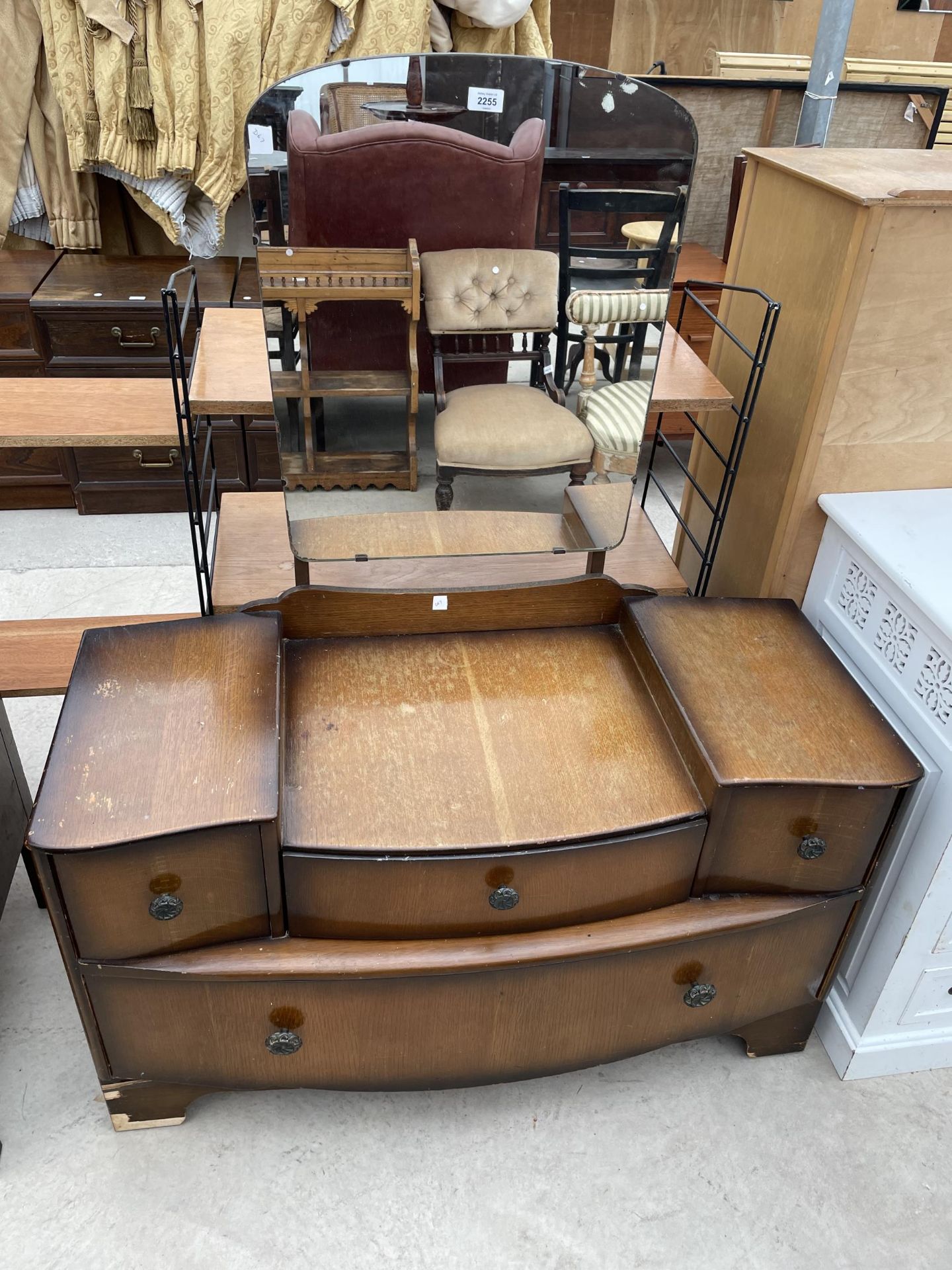 A MID 20TH CENTURY OAK DRESSING TABLE - 42" WIDE