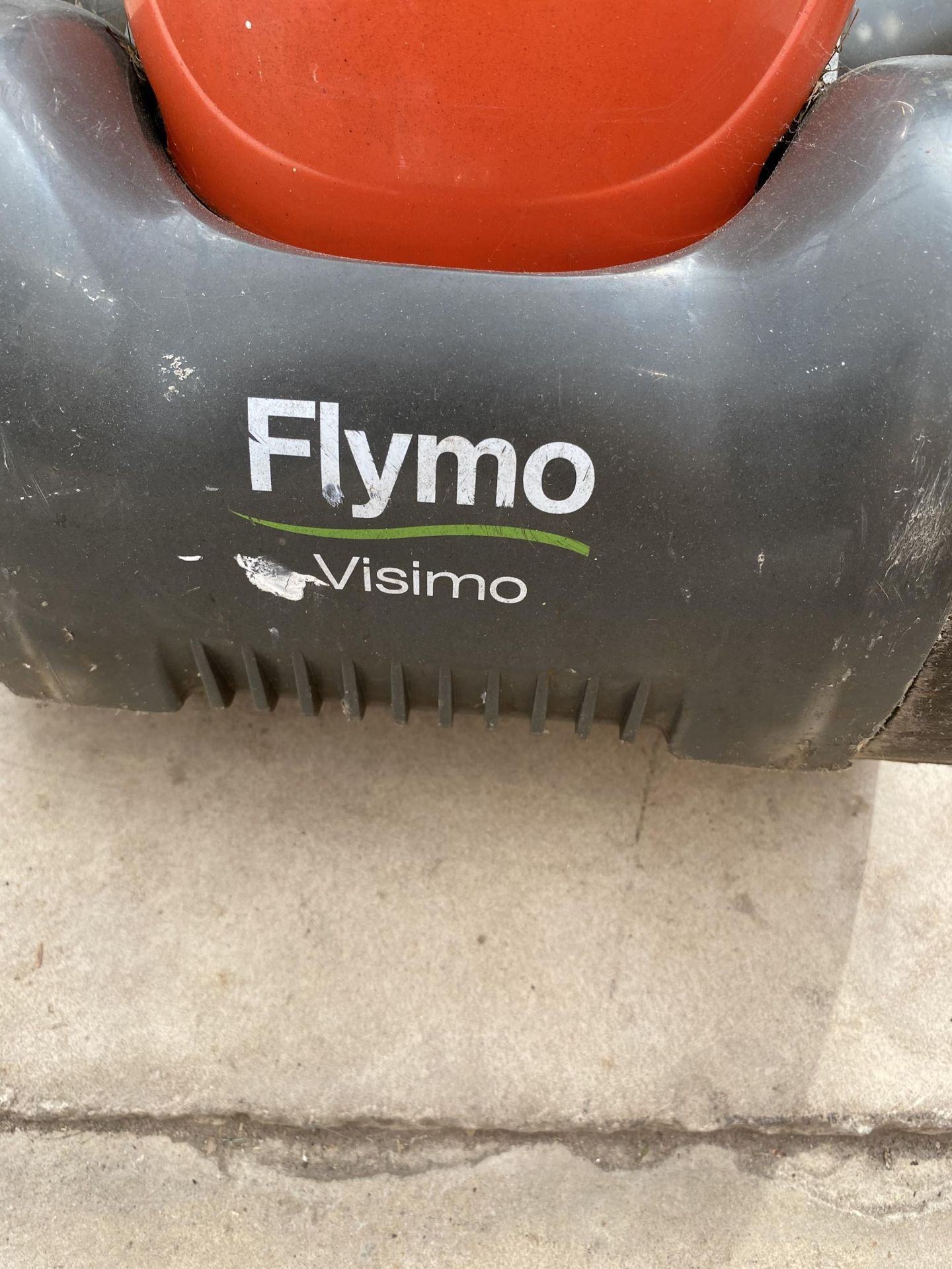AN ELECTRIC CHAINSAW, A MITRE SAW AND A FLYMO - Image 5 of 5