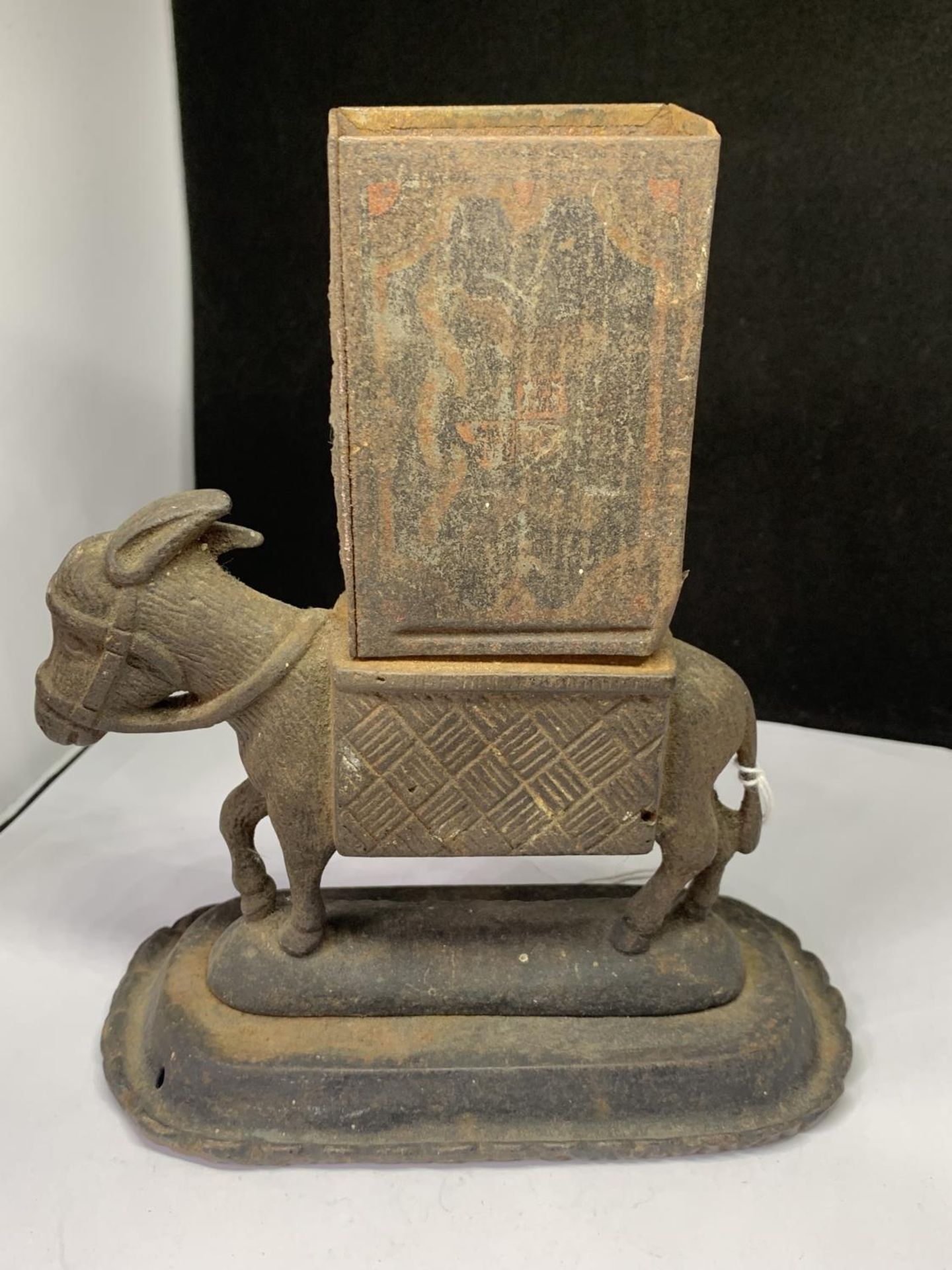 A VINTAGE BRYANT AND MAY MATCHBOX HOLDER IN THE FORM OF A DONKEY - Image 3 of 3