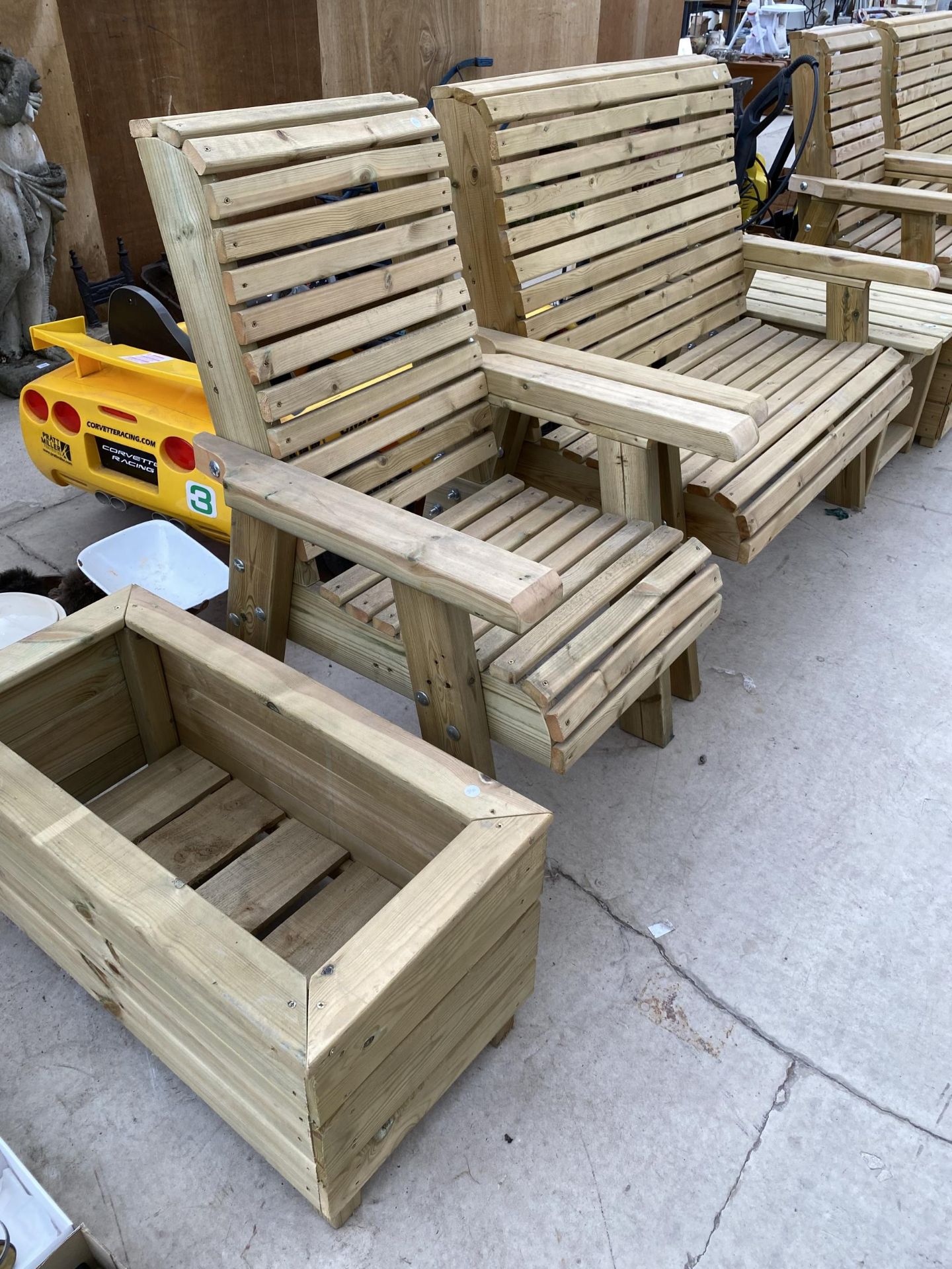 A WOODEN GARDEN FURNITURE SET TO INCLUDE A TWO SEATER BENCH, A CHAIR AND A PLANTER - Image 2 of 2