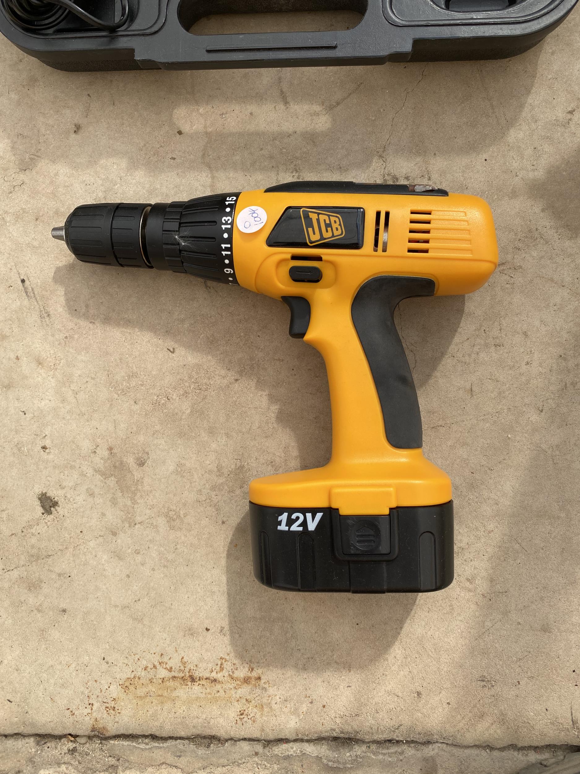 A JCB BATTERY POWERED DRILL IN BOX AND WITH CHARGER - Image 2 of 2