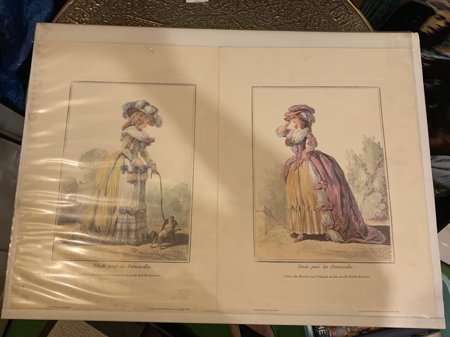 TWO PRINTS OF LADIES IN PERIOD DRESS - Bild 2 aus 6