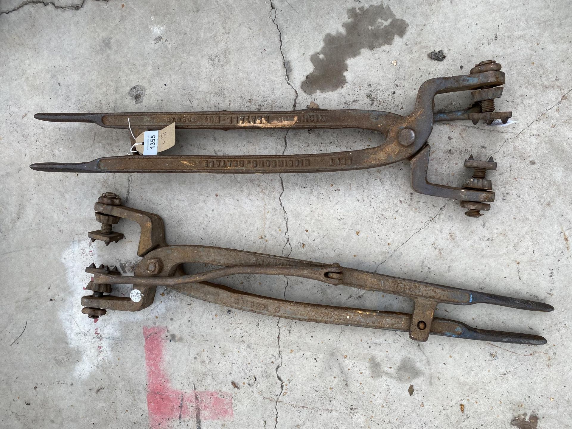 TWO SETS OF VINTAGE BLACKSMITHS RAILWAY RAIL CLAMPS STAMPED BEATALL NO.302078