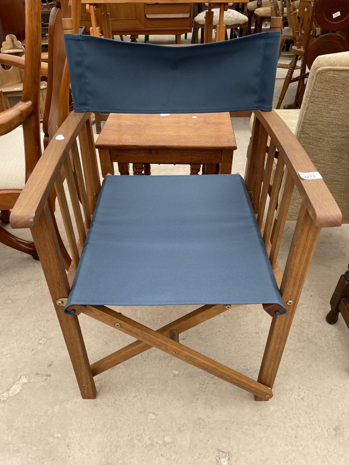 A ROYALCRAFT DIRECTORS STYLE CHAIR