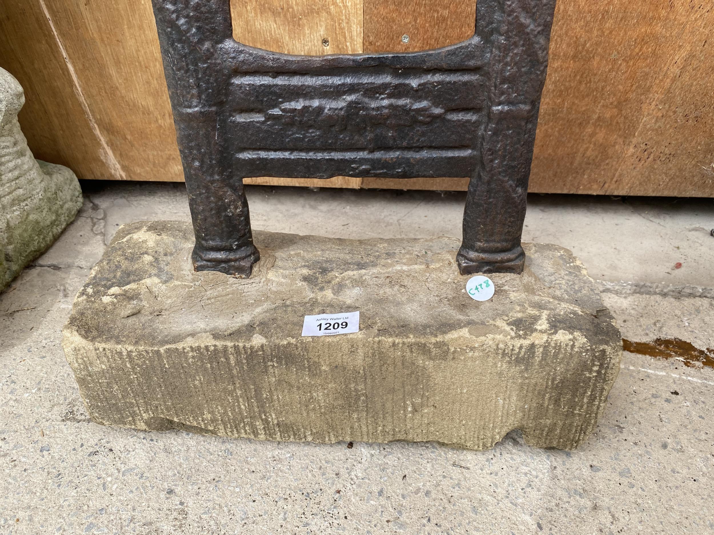 A VINTAGE BOOT SCRAPER SET IN A PIECE OF STONE - Image 3 of 5