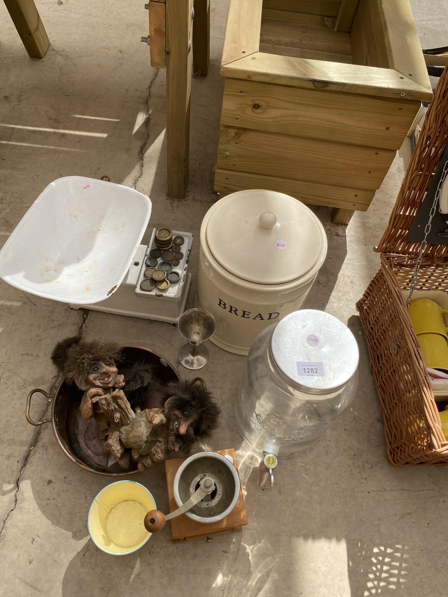 AN ASSORTMENT OF ITEMS TO INCLUDE SCALES AND WEIGHTS, A COPPER PAN AND A BREAD BIN ETC