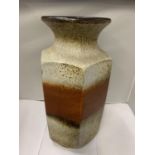 A SCHEURICH-KERAMIK 297-41 VASE WEST GERMANY HEIGHT 40CM RUST ORANGE AND MOTTLED DESIGN