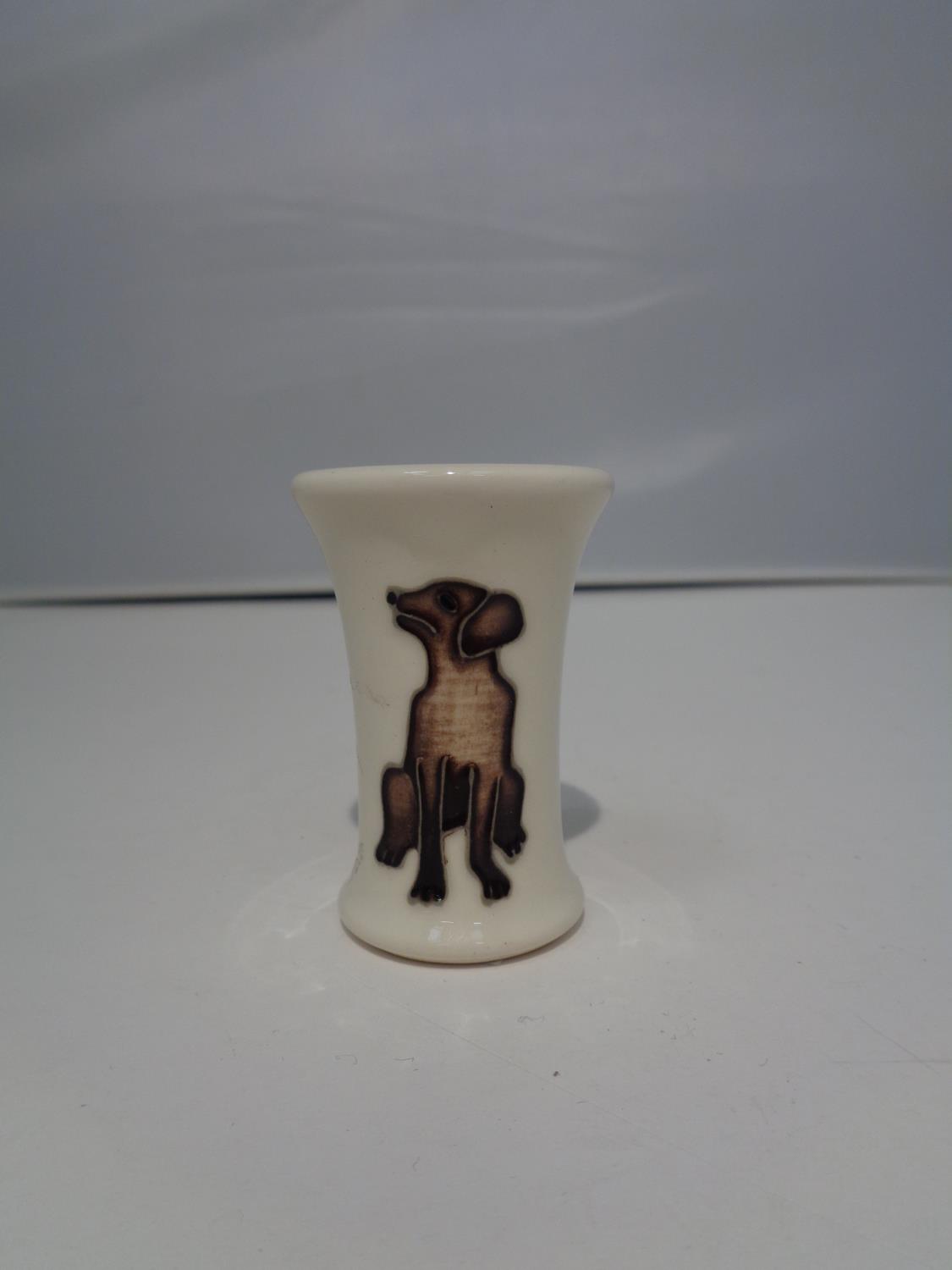 A MOORCROFT CHOCOLATE LABRADOR VASE 2 INCHES TALL - Image 2 of 8