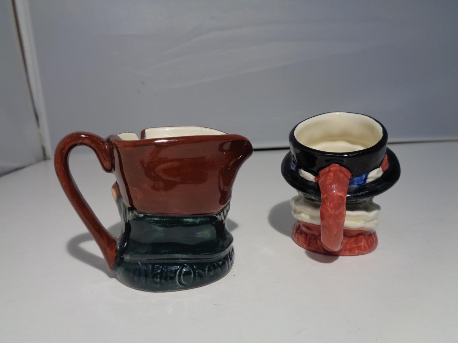 TWO MINIATURE ROYAL DOULTON TOBY JUGS 'BEEFEATER' AND 'OLD CHARLEY' - Image 4 of 6