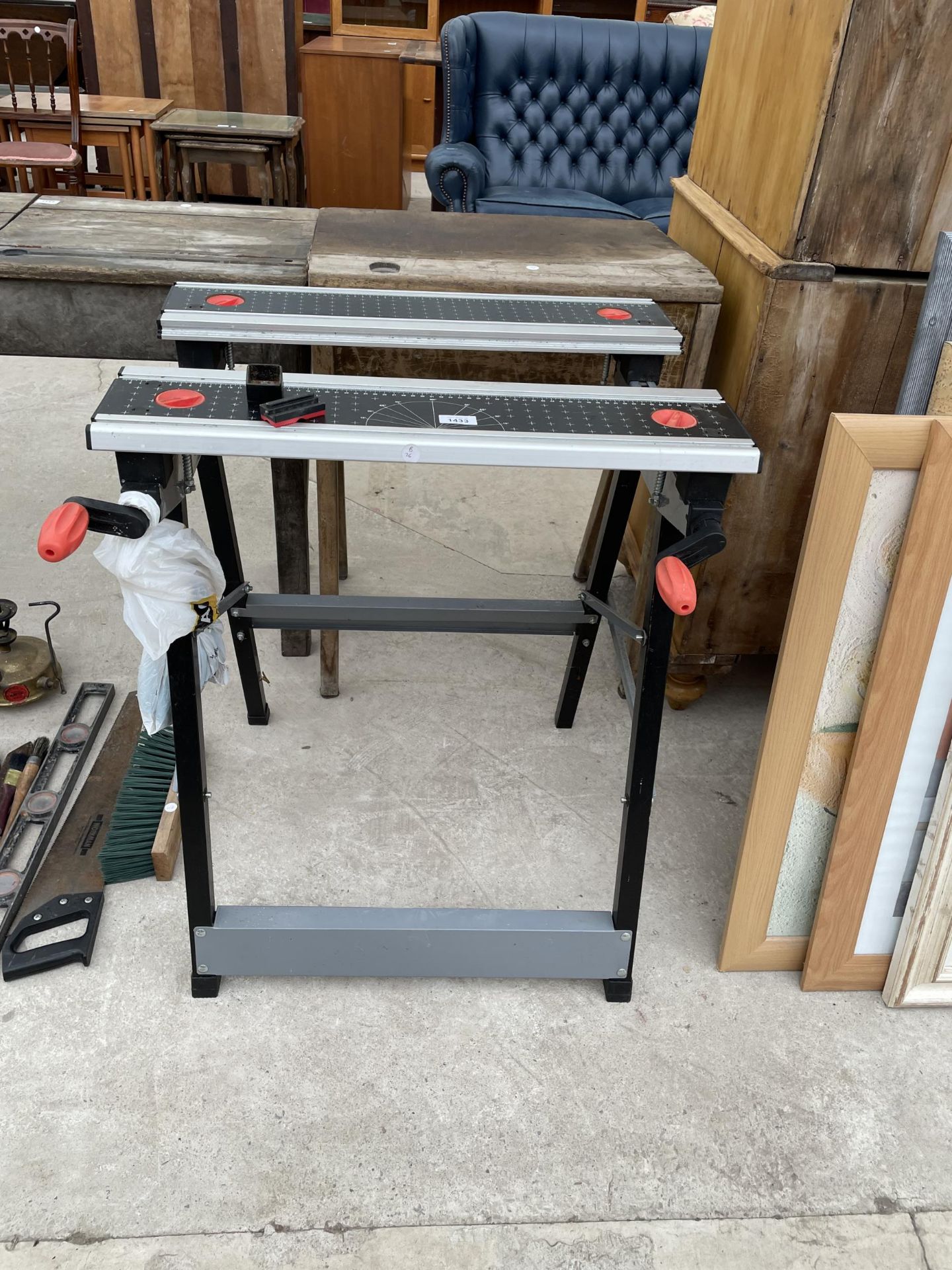 A FOLDING WORKMATE BENCH