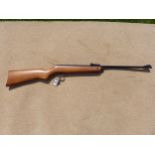 A B.S.A. METEOR .177 CALIBRE BREAK BARREL AIR RIFLE, 47CM BARREL (A/F)