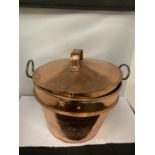 A LARGE COPPER BUCKET WITH LID AND REMOVABLE TIN PAN INSERT