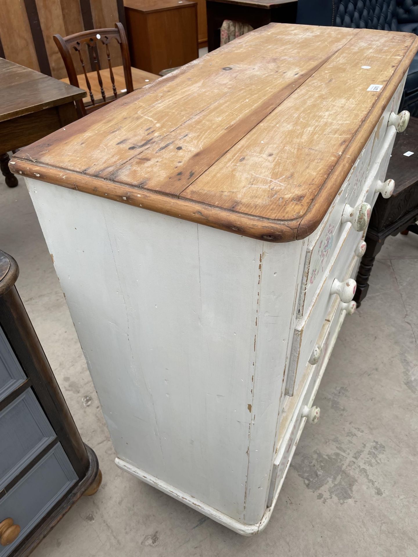 A VICTORIAN PAINTED PINE CHEST OF TWO SHORT AND THREE LONG DRAWERS 40" WIDE - Image 3 of 3