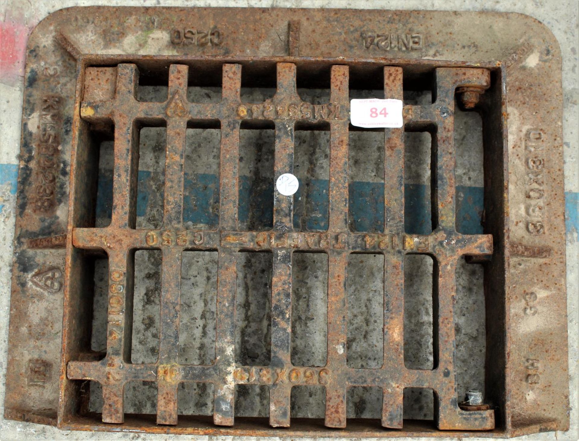 CAST IRON GRID NO VAT