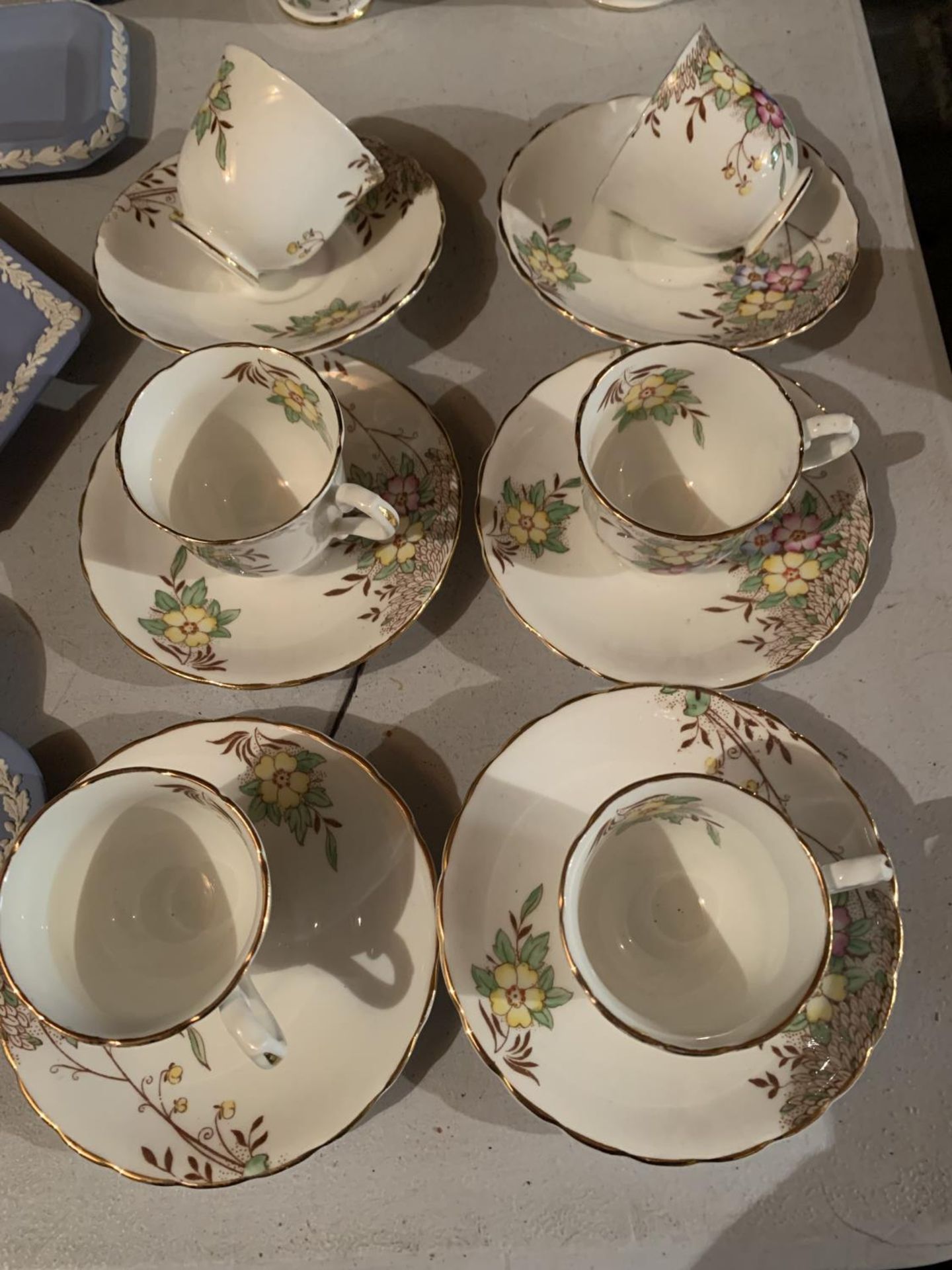 A STANLEY FINE BONE CHINA TEA SET AND TWO BOXED GLASS PAPERWEIGHTS - Image 2 of 4