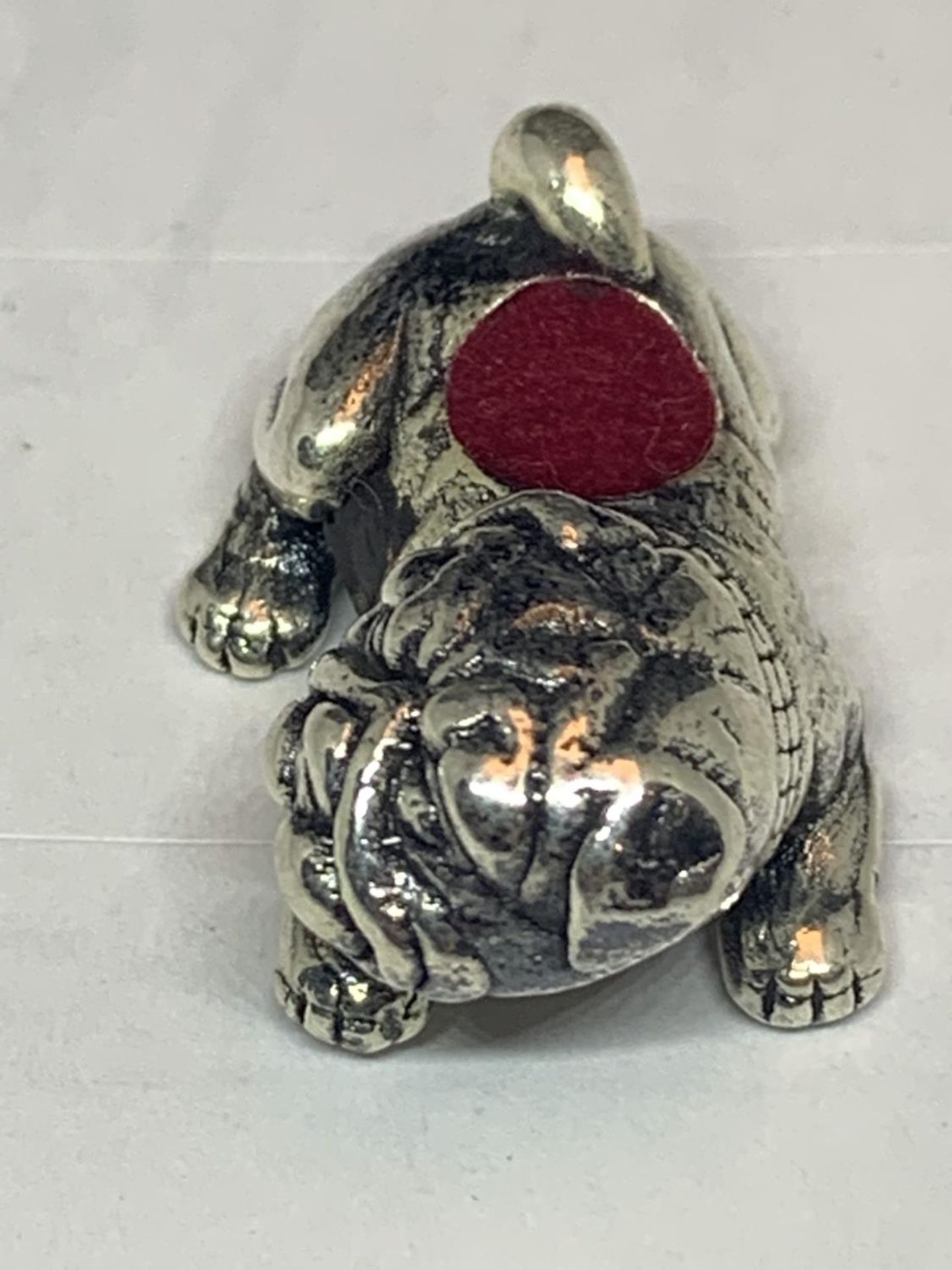 A SILVER BULL DOG PIN CUSHION - Image 2 of 4