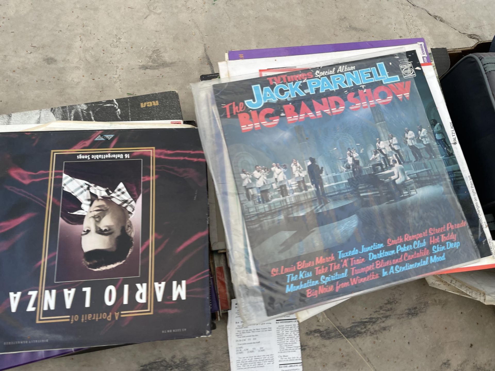 AN ASSORTMENT OF VINTAGE LP RECORDS - Image 3 of 3