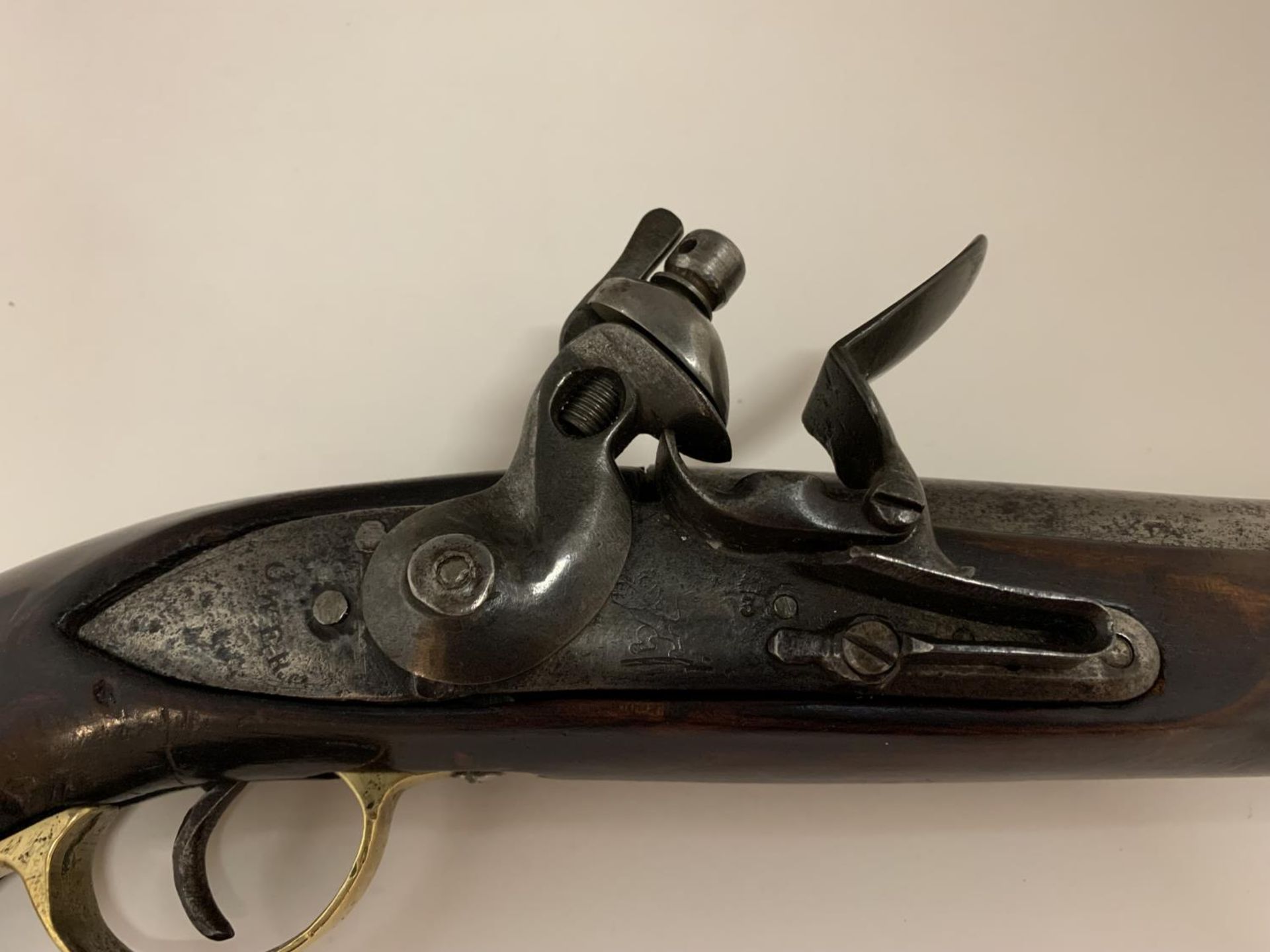 A C:1850 EAST INDIA CO LIGHT DRAGOON FLINT LOCK PISTOL - Image 3 of 5