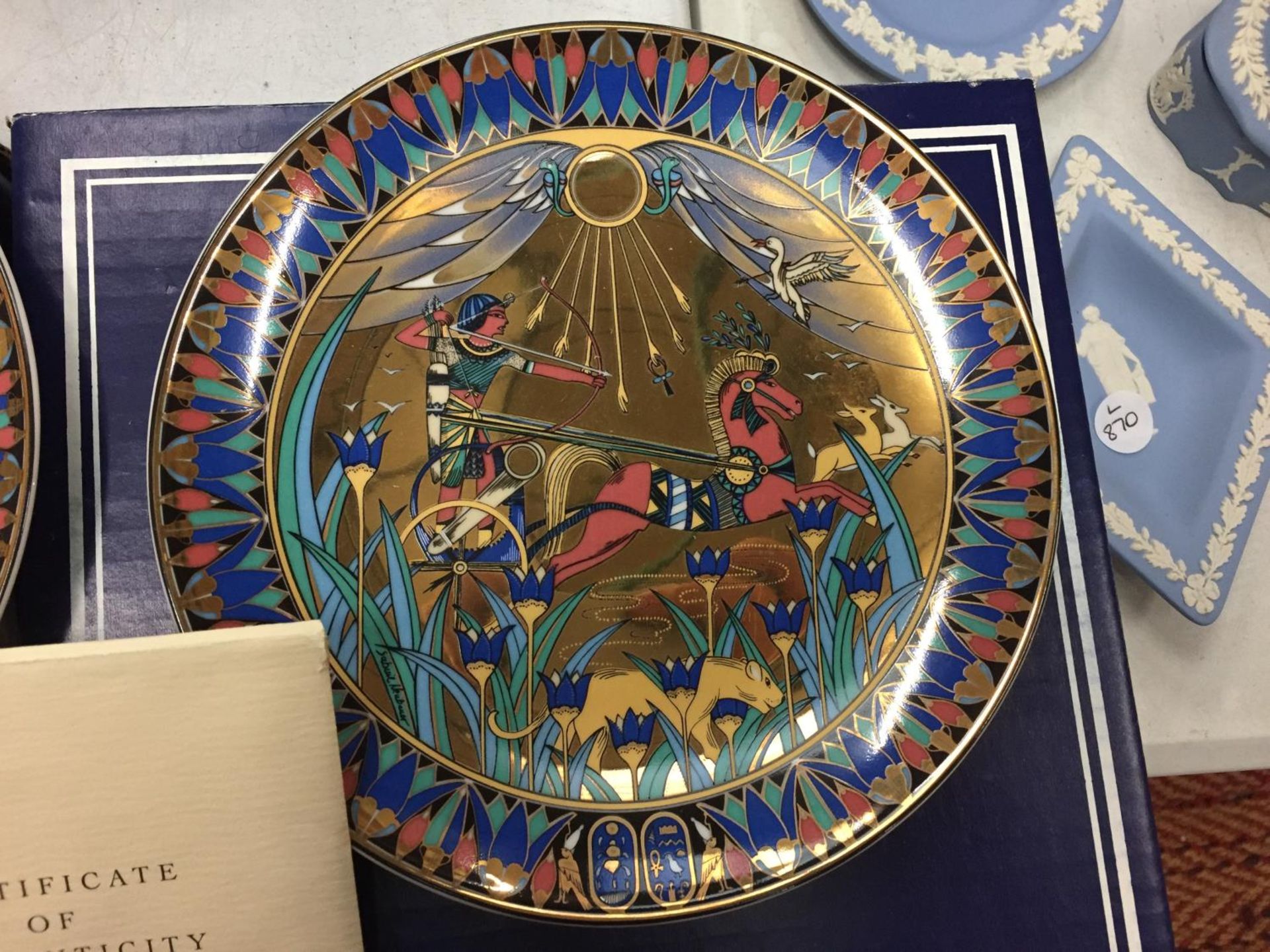 TWO EGYPTIAN STYLE BOXED PLATES - Image 3 of 3