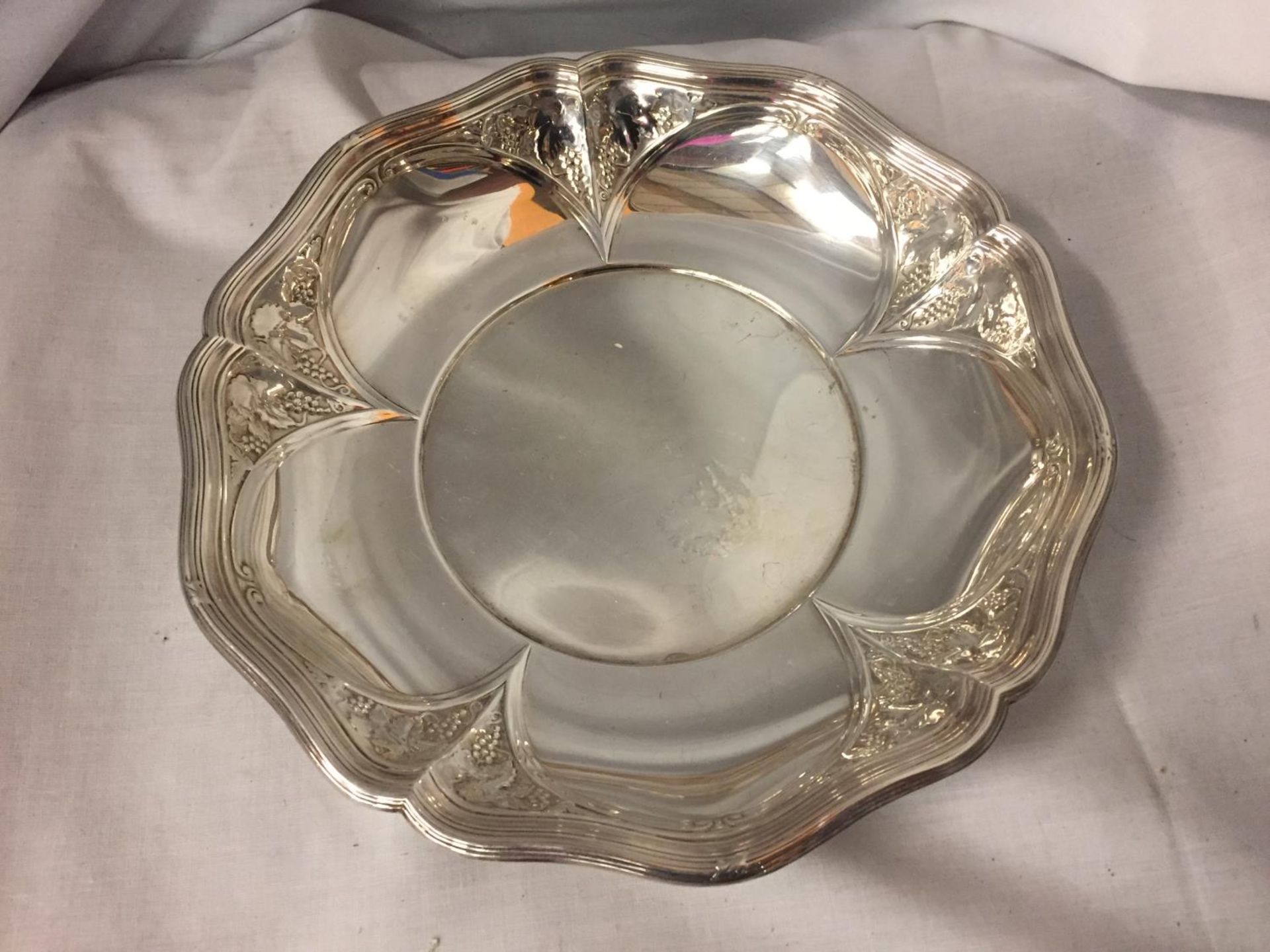 A W.M.F GERMAN SILVER PLATED DISH - Image 6 of 8