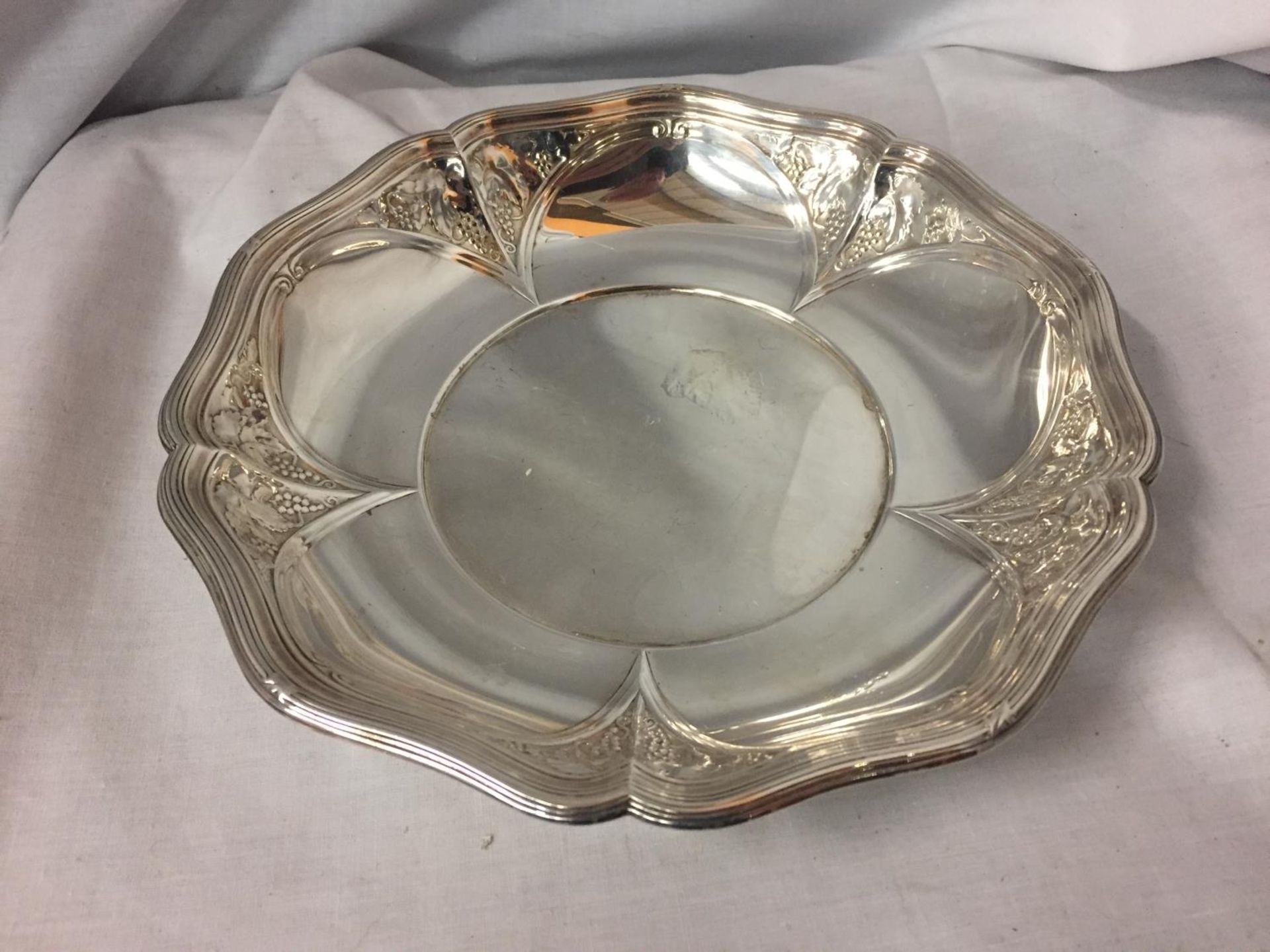 A W.M.F GERMAN SILVER PLATED DISH - Image 3 of 8