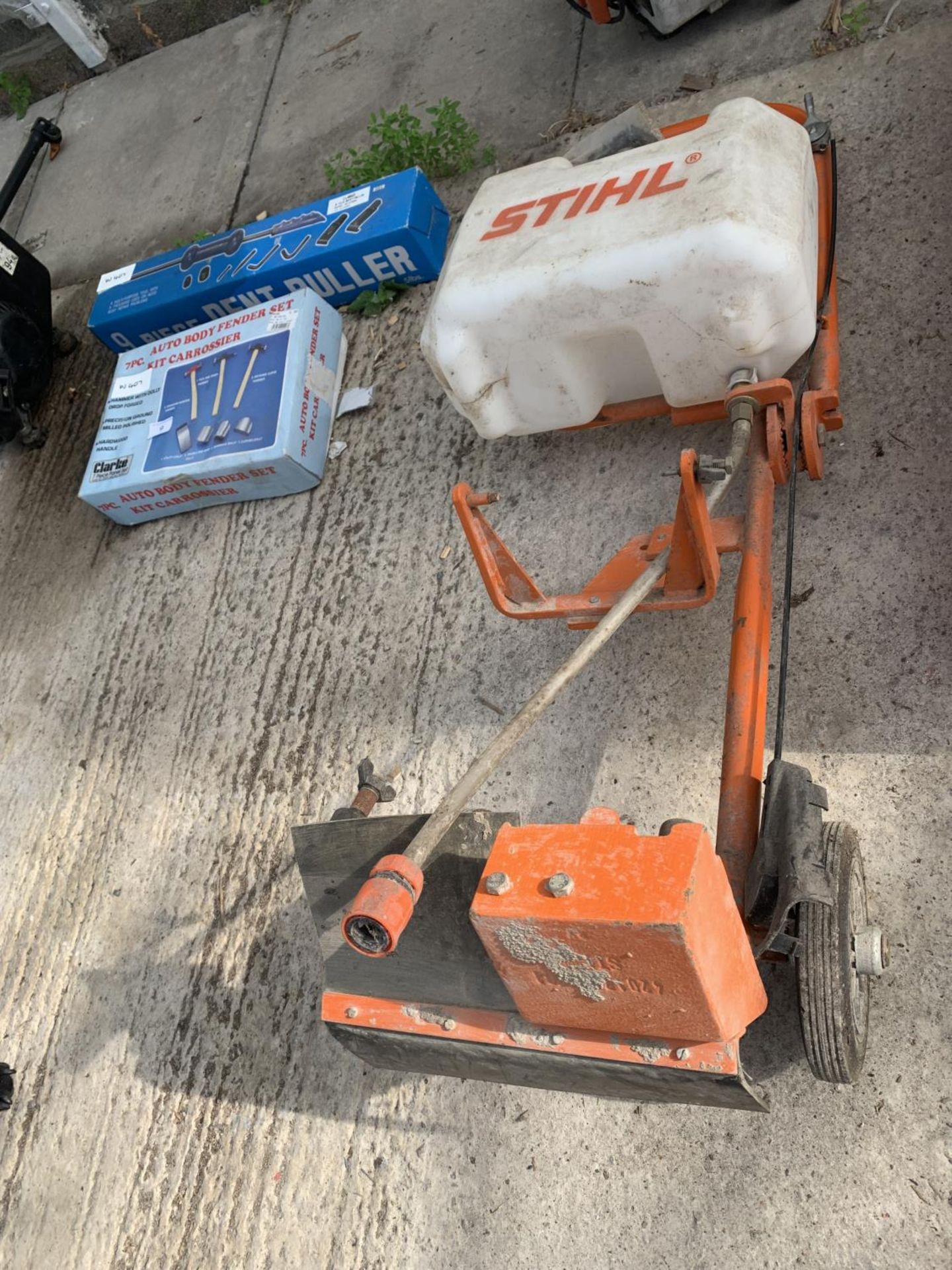 A STIHL PRESSURE WASHER AND A STIHL CONCRETE SAW TROLLEY - NO VAT - Image 6 of 6