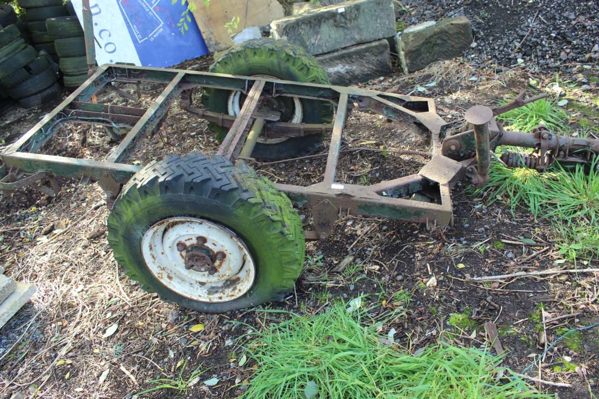 A TRAILER CHASSIS WITH LR WHEELS - Image 2 of 2