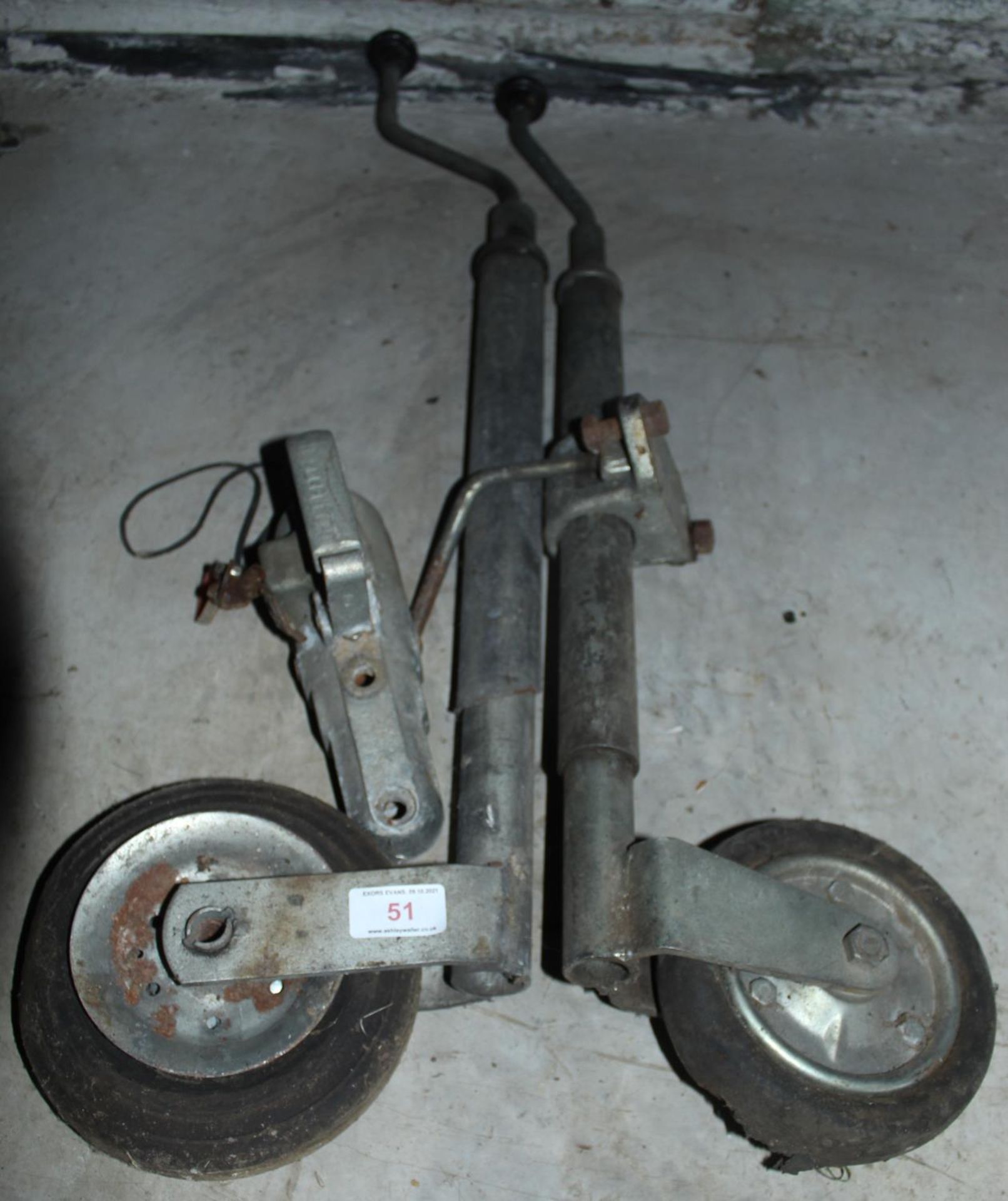 A TWO JOCKEY WHEELS & A BALL HITCH