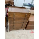 A MID 20TH CENTURY OAK CHEST OF FIVE DRAWERS, 26.5" WIDE