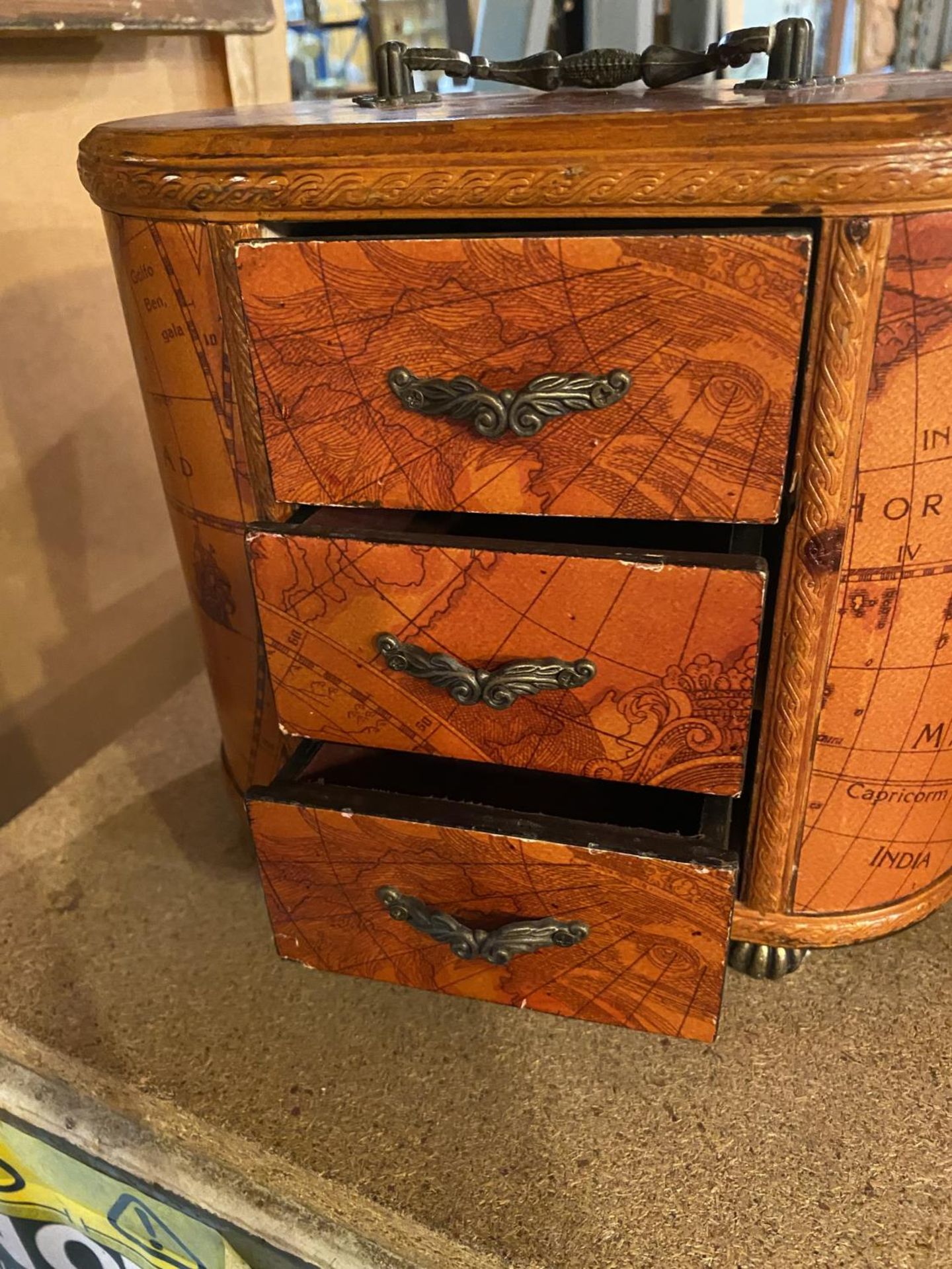 A MINATURE THREE DRAWER CHEST WITH MAP DECORATION - Image 3 of 5