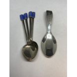FOUR HALLMARKED BIRMINGHAM SILVER TEASPOONS WITH ART DECO STYLE BLUE TOPS AND A HLLMARKED