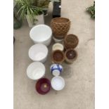 AN ASSORTMENT OF ITEMS TO INCLUDE CERAMIC PLANT POTS AND WICKER BASKETS ETC