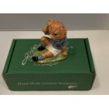 A BOXED LIMITED EDITION BESWICK MEE-OUCH CAT 740/1500